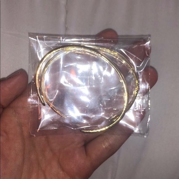 Michelle Campbell Gold Cuff Bracelets - Picture 3 of 4